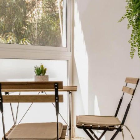Central 1Br Oasis, Fast Fiber Wifi, Free Parking, Free Netflix With Shelter Haifa Exterior photo